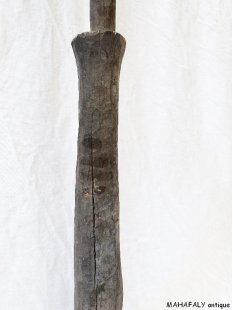 MF192 Langfigur Grabpfosten der Sakalava Zwitterwesen 1970 = 125 cm
