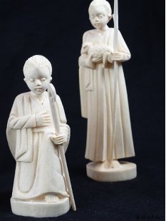 Krippe Gasy 11 teilig wei&szlig;es Lianenholz 15 cm = Code L