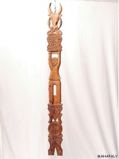 AloAlo Wandrelief  Mann und Zebu echt Palisanderholz =...