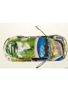 Volkswagen VW K&auml;fer M 1:18  = Code K