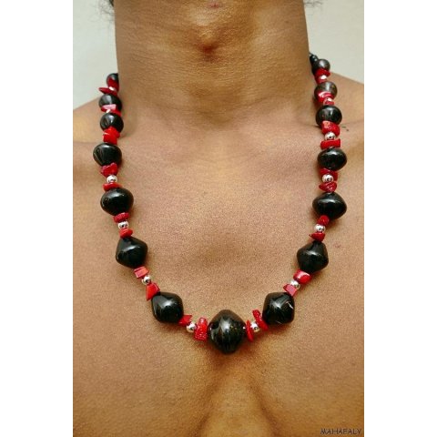 Horn/Korallenkette Rafka 60 cm = Code H