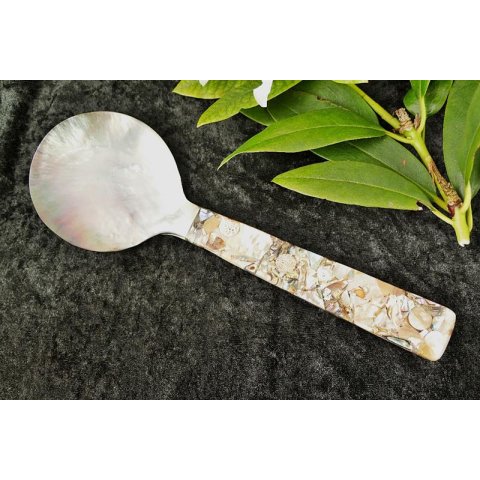 Salatl&ouml;ffel Menelas Perlmutt wei&szlig; Perlmuttsplitter in Epoxid rund 24 cm