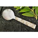 Salatl&ouml;ffel Menelas Perlmutt wei&szlig; Perlmuttsplitter in Epoxid rund 24 cm