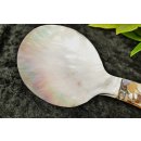 Salatl&ouml;ffel Menelas Perlmutt wei&szlig; Perlmuttsplitter in Epoxid rund 24 cm