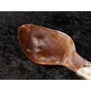 Salatl&ouml;ffel Platon Perlmutt braun Perlmuttsplitter in Epoxid oval 24 cm