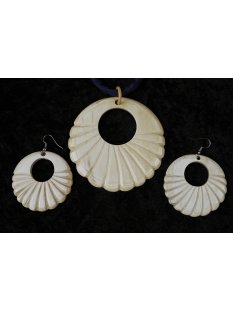 Horn Anh&auml;nger und Ohrh&auml;nger Hobrava Set hell/dunkelt = Code E