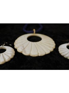 Horn Anh&auml;nger und Ohrh&auml;nger Hobrava Set hell/dunkelt = Code E