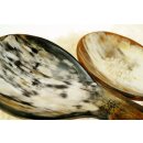 Horn Sch&ouml;pfl&ouml;ffel Reisl&ouml;ffel Afrika geschwungen antik matt poliert 28 cm = Code C