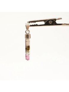 TSA118 Turmalin Minikristall als Anh&auml;nger gefasst in...