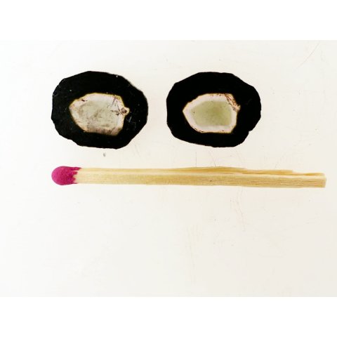 TSL139 Turmalin polychrom 2 Scheiben aus einem Kristall 7,8 ct.