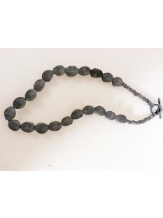 Hornkette Haba grau geschliffen 55 cmNaturschmuck BIO &Ouml;KO - 50 % reduziert