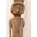 AL10 original AloAlo Grabstele der Sakalava antik nackte Frau 165 cm ca. 1900