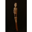AL02 original AloAlo Grabpfosten Sakalava Frau mit Kopflast 164 cm 1940