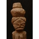 MF001 Skulptur grimmige Frau 73 cm.