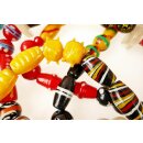 Recycling Plaste Perlen Strang vakana gasy -M- 300 cm aus 120 Perlen 25 - 45 mm aus recyceltem Plastikabfall = Code M