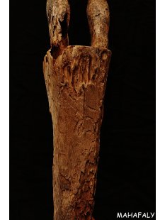 AL129 AloAlo Skulptur der Sakalava Grabw&auml;chter Die Frau mit Baby 140 cm ca. 1930