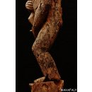 AL129 AloAlo Skulptur der Sakalava Grabw&auml;chter Die Frau mit Baby 140 cm ca. 1930