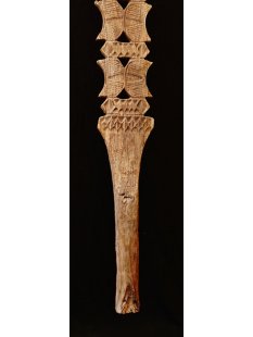 AL199 original AloAlo Grabstele der Mahafaly Frau mit Tasche 160 cm, 1969