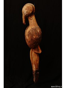 AL375 Grabstele der Sakalava Vogel Lolo 122 cm 1950