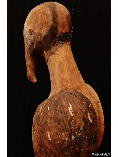 AL375 Grabstele der Sakalava Vogel Lolo 122 cm 1950