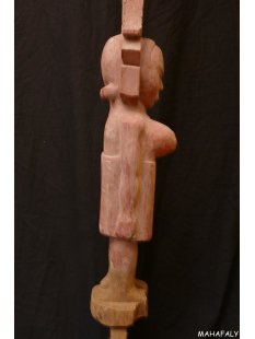 AL140 AloAlo der Mahafaly weiser Mann Mpskidy 1975 = 165 cm