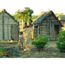 MF380 Skulptur der Mahafaly kniende Wassertr&auml;gerin 1975 = 81 cm