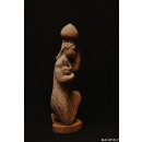 MF386 Skulptur der Mahafaly Wassertr&auml;gerin 1975 = 65 cm