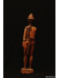 MF390 Skulptur der Atandroy Mann mit Speer = 66 cm