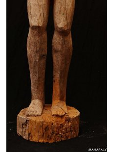 MF393 Skulptur der Sakalava nackter Mann 122 cm ca.1950