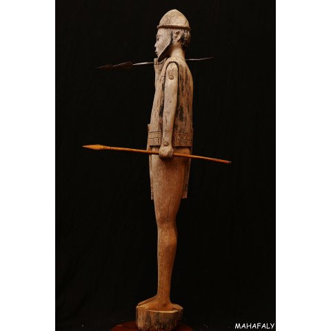 MF395 Skulptur der Atandroy Mann mit Speer = 115 cm