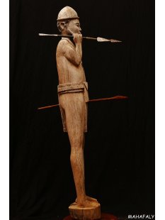 MF395 Skulptur der Atandroy Mann mit Speer = 115 cm