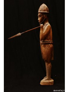 MF396 Skulptur der Atandroy Mann mit Speer = 78 cm