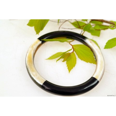 Watussi Horn Armreifen geschlossen flach hell/dunkel 8 mm = Code Z