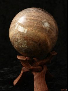 K65 Mikroklin braun Kugel Madagaskar 1220 g D 90 mm