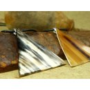 Horn Anh&auml;nger Agostina versilberter Anh&auml;nger 4 cm dreieckig heller Grundton