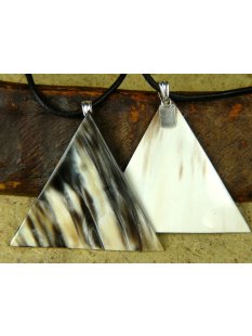Horn Anh&auml;nger Agostina versilberter Anh&auml;nger 8 cm dreieckig dunkler Grundton