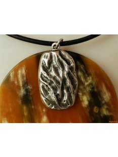 Horn Anh&auml;nger Selma 8 cm in 5 Formen poliert = Code F