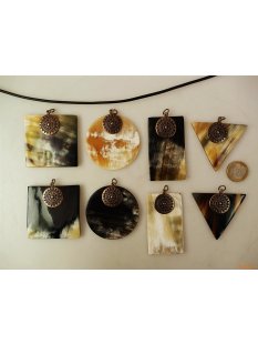 Horn Anh&auml;nger Zara 6 cm in 5 Formen poliert = Code E