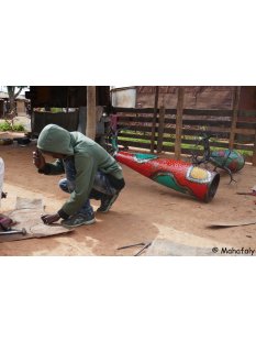 Deko Baobab Baum aus alten &Ouml;lf&auml;ssern 180 cm wetterfest