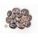 1 kg Handst&uuml;cken Handschmeichler Trommelstein Madagaskar Rauchquarz / Morion poliert