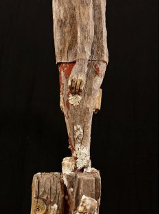 AL007 original AloAlo Grabstele der Mahafaly antik Mann mit Nebenfiguren 135 cm ca. 1960