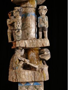 AL210 original und sehr selten AloAlo Grabstele Maroanaka Nr.3 ca. 1950  L&auml;nge 168 cm