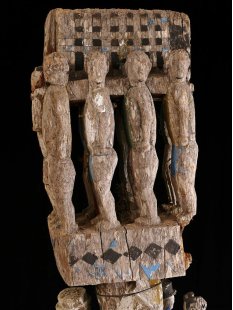 AL210 original und sehr selten AloAlo Grabstele Maroanaka Nr.3 ca. 1950  L&auml;nge 168 cm