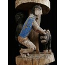 AL216  original und sehr selten AloAlo Grabstele Maroanaka Nr.4 ca. 1950 L&auml;nge 167 cm