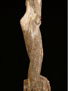 AL225 original AloAlo Grabstele der Sakalava antik nackte Frau und Reiter 215 cm ca. 1960