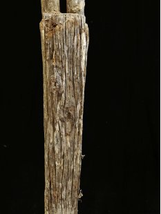 AL225 original AloAlo Grabstele der Sakalava antik nackte Frau und Reiter 215 cm ca. 1960