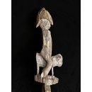 AL225 original AloAlo Grabstele der Sakalava antik nackte Frau und Reiter 215 cm ca. 1960