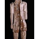 AL228 original AloAlo Totemskulptur der Sakalava Amtsperson mit Dokumententasche 155 cm antik ca. 1900