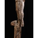 AL228 original AloAlo Totemskulptur der Sakalava Amtsperson mit Dokumententasche 155 cm antik ca. 1900