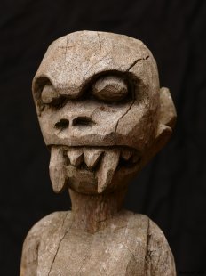 MF012 Vazimba Skulptur schwangerer Vampir 45 cm